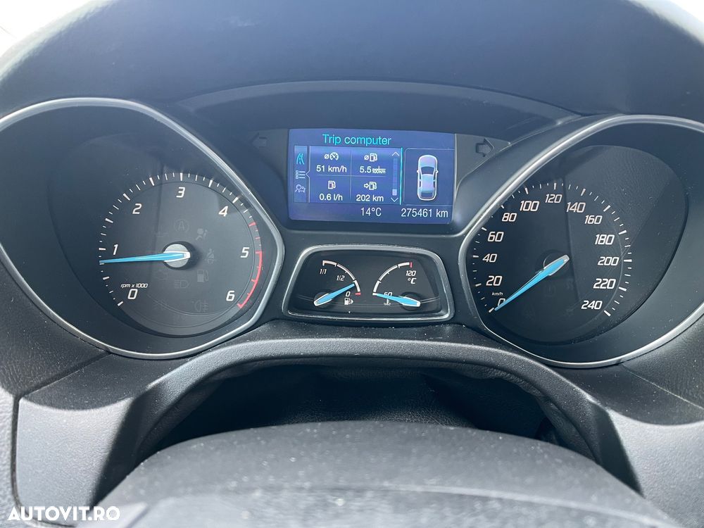 Ford Focus ver-1-6-tdci-dpf-start--stopp--system-titanium - 7