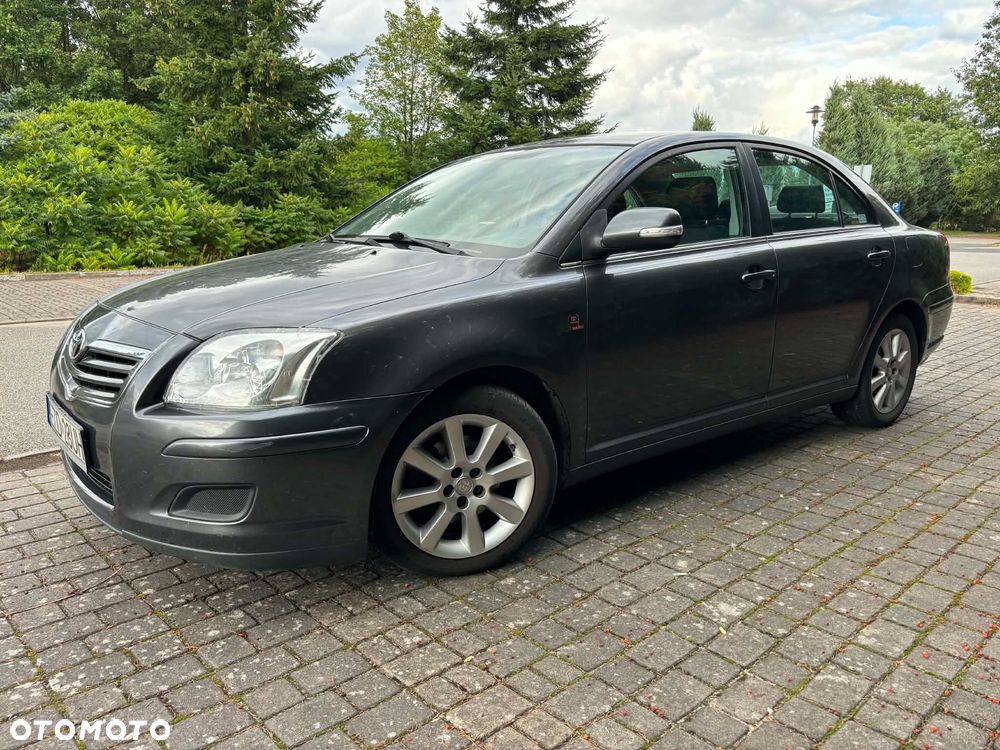 Toyota Avensis 1.8 VVT-i Terra - 2