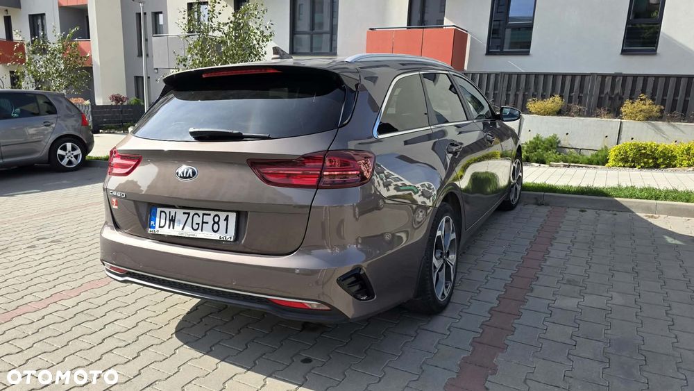 Kia Ceed - 4