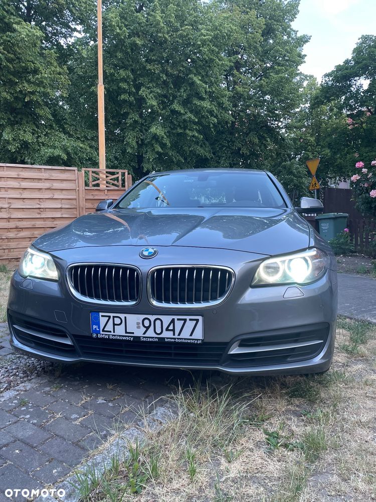 BMW Seria 5 520d xDrive - 5