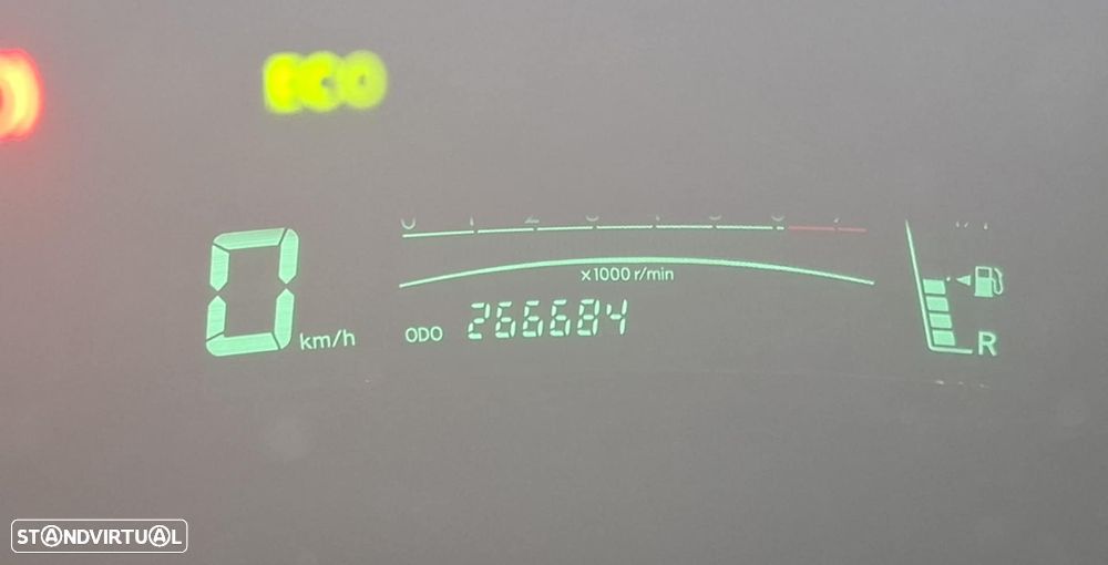 Toyota Yaris 1.33 VVT-i Comfort+AC - 8