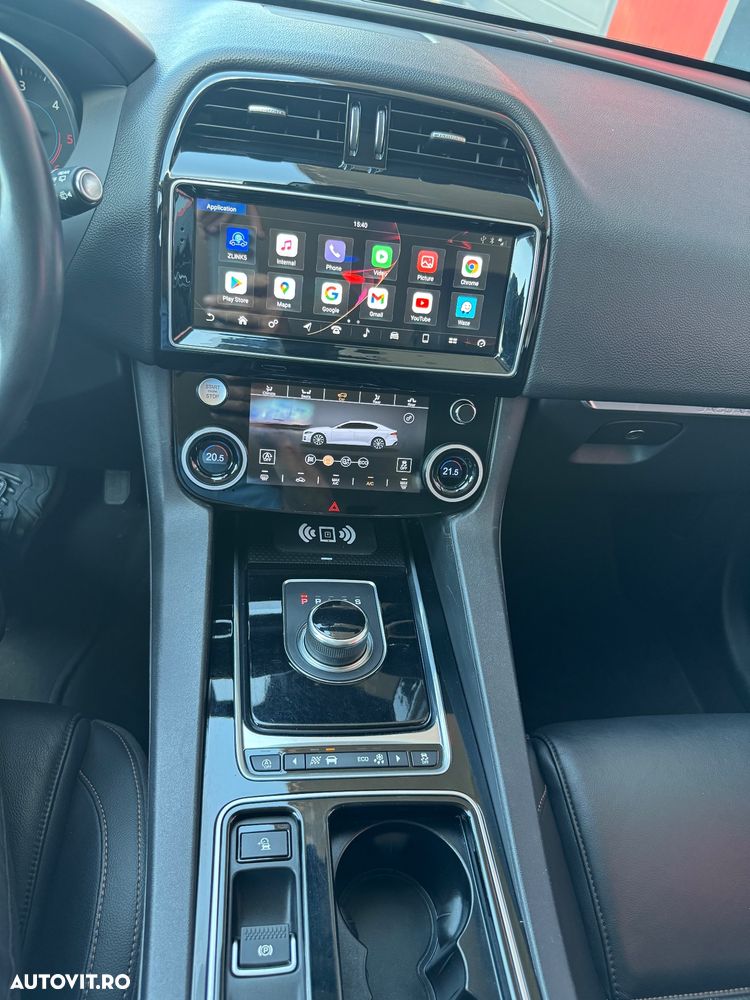 Jaguar F-Pace 20d AWD Aut. Prestige - 9