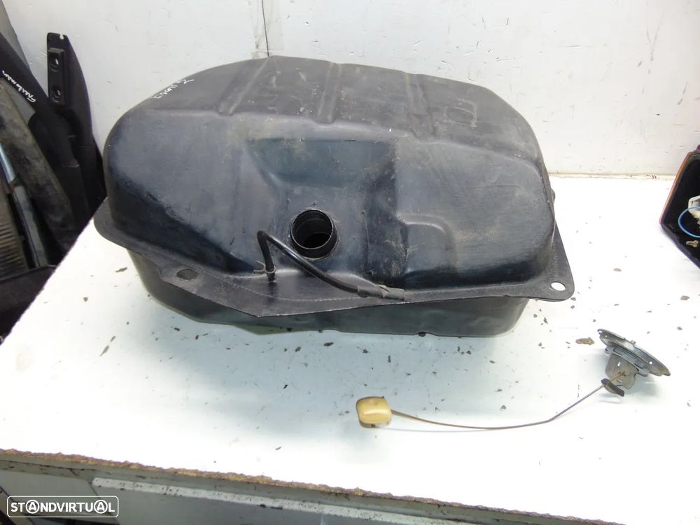Ford Escort MK2 depósito gasolina - 1