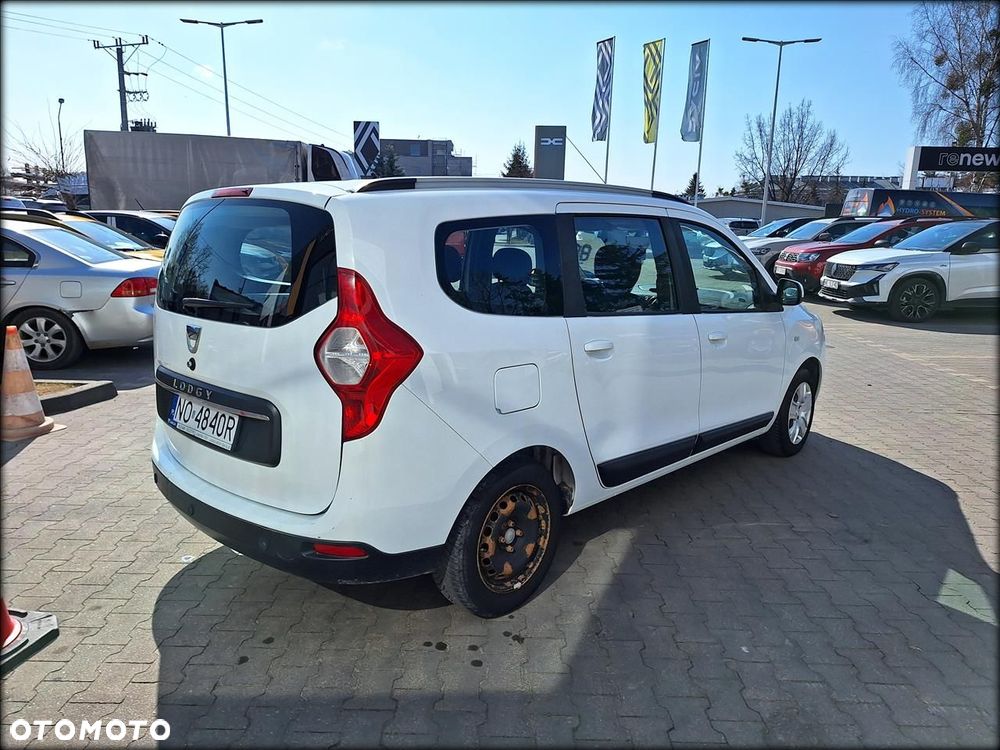 Dacia Lodgy 1.6 SCe Laureate S&S - 4