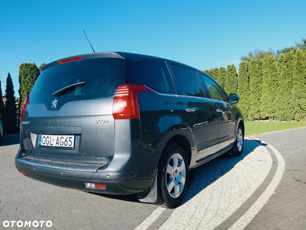 Peugeot 5008 - 3