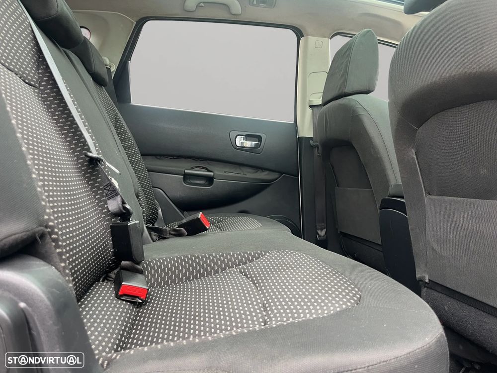 Nissan Qashqai +2 1.5 dCi Tekna Premium 17 - 13