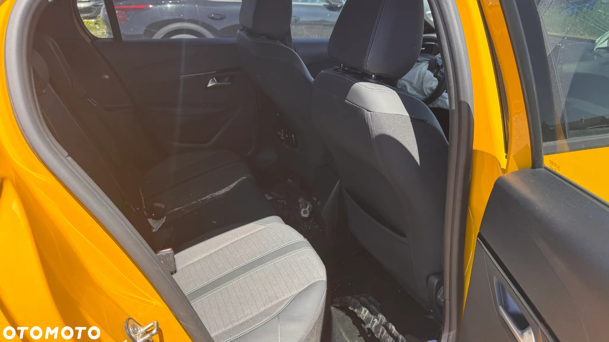 Peugeot 208 1.2 PureTech Allure S&S - 16