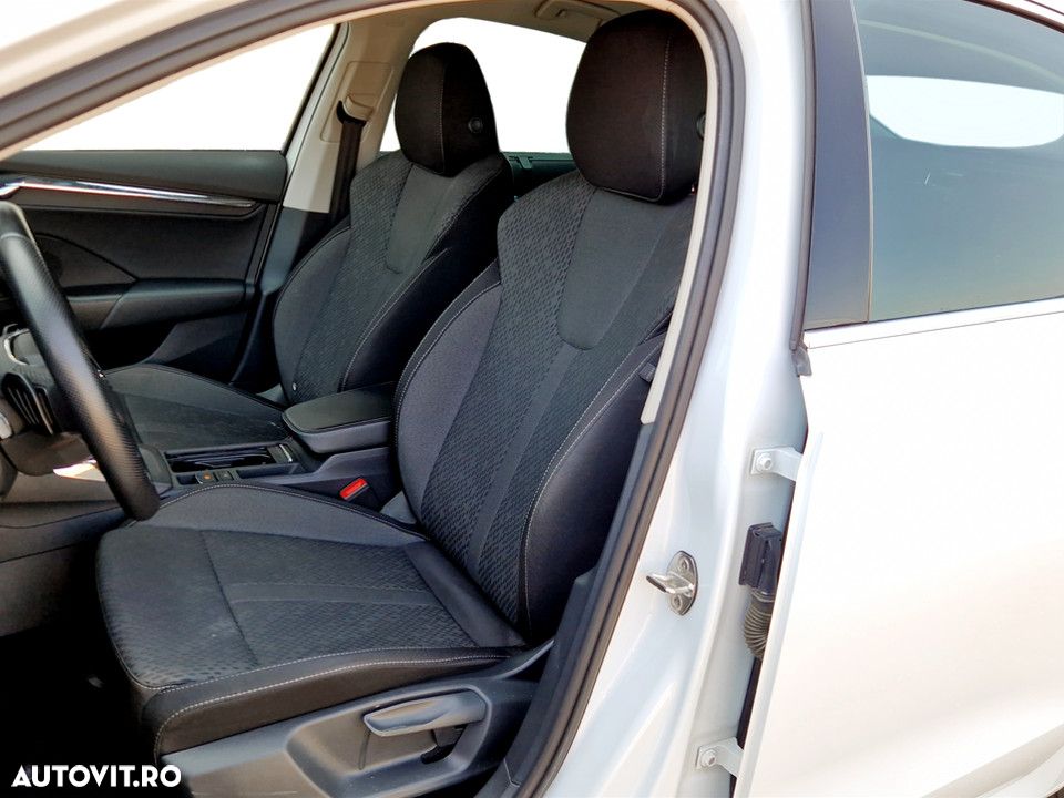 Skoda Octavia 2.0 TDI DSG Style - 13