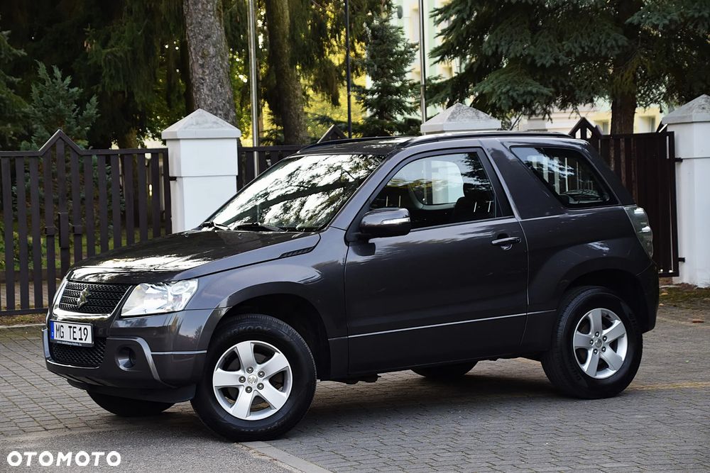Suzuki Grand Vitara 1.6 Club - 12
