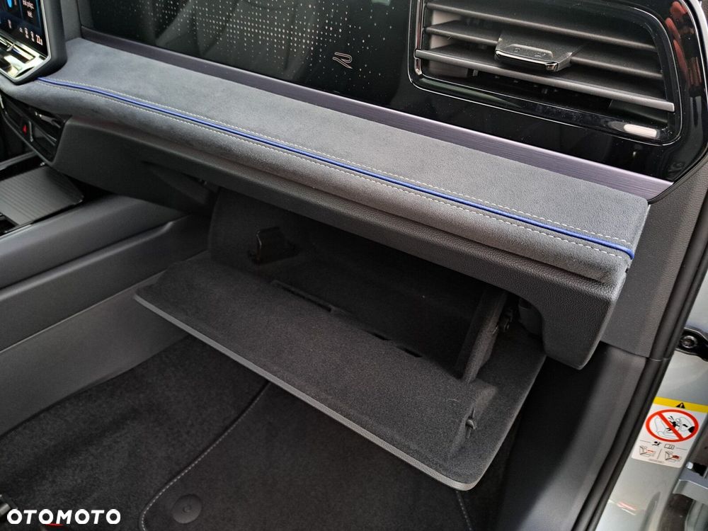 Volkswagen Passat 2.0 TSI 4Mot R-Line Plus DSG - 32