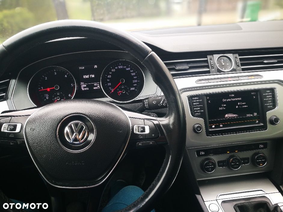 Volkswagen Passat 2.0 TDI SCR (BlueMotion Technology) DSG Comfortline - 3
