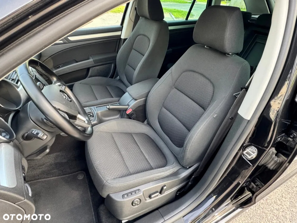 Skoda Superb Combi 2.0 TDI DSG Elegance - 20
