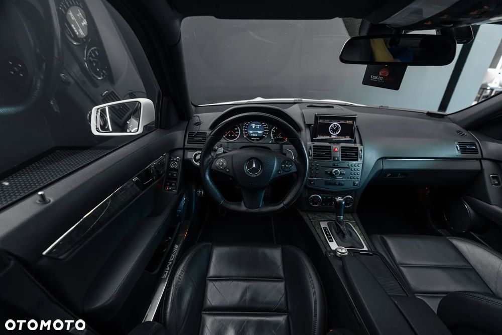 Mercedes-Benz Klasa C 63 AMG 7G-TRONIC - 22