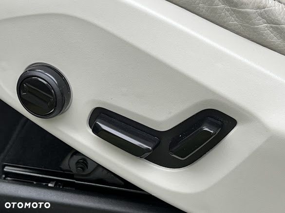 Volvo XC 90 T5 AWD Geartronic Momentum Pro - 12