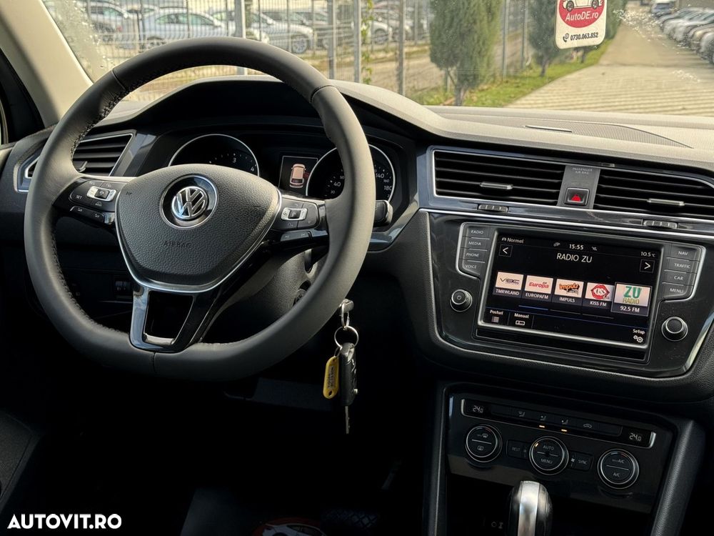 Volkswagen Tiguan - 11