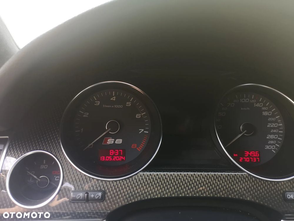 Audi S8 5.2 FSI Quattro - 4
