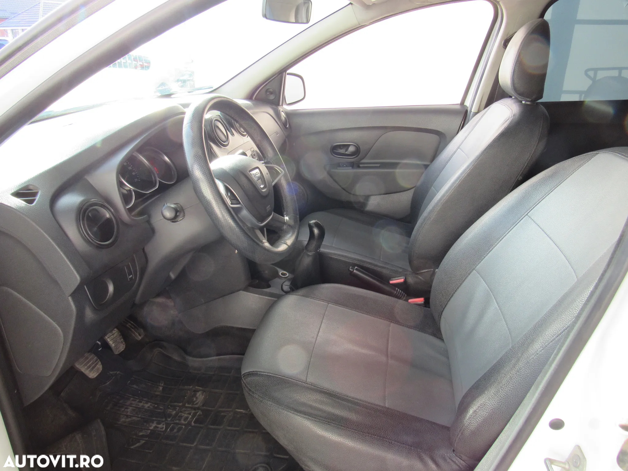 Dacia Logan 0.9 TCe SL PLUS - 9