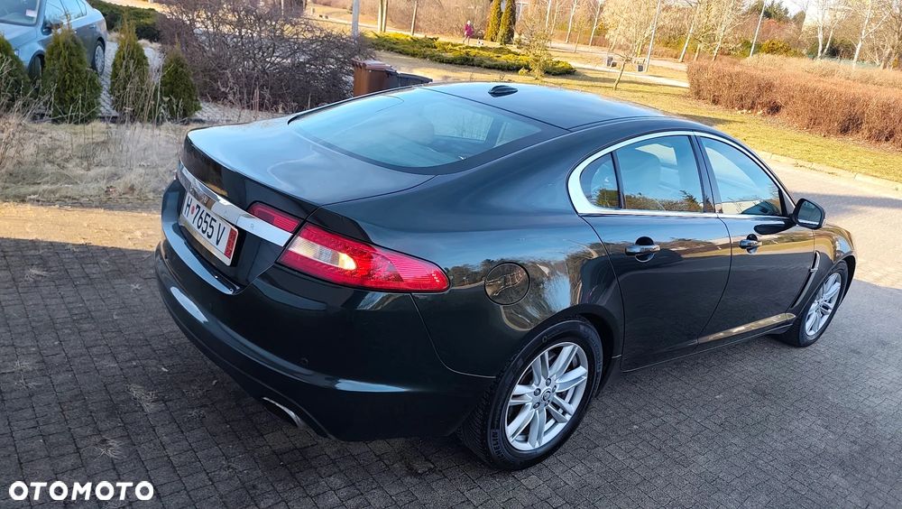 Jaguar XF 3.0 V6 Luxury - 21