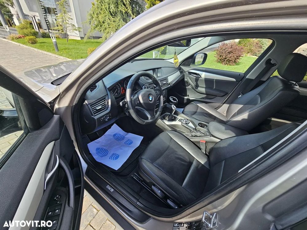 BMW X1 xDrive20d - 10