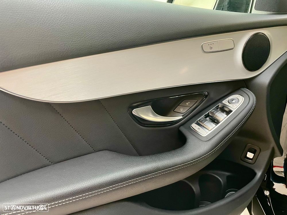 Mercedes-Benz GLC 300 de 4Matic 9G-TRONIC AMG Line Plus - 29
