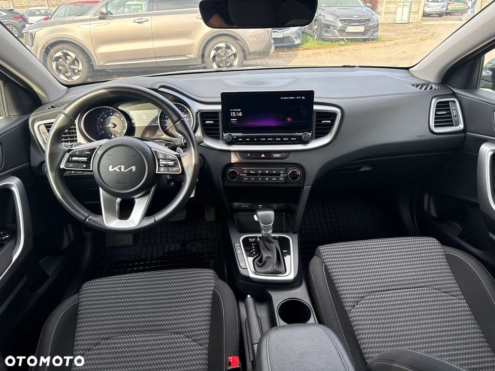 Kia Ceed 1.5 T-GDI M DCT - 24