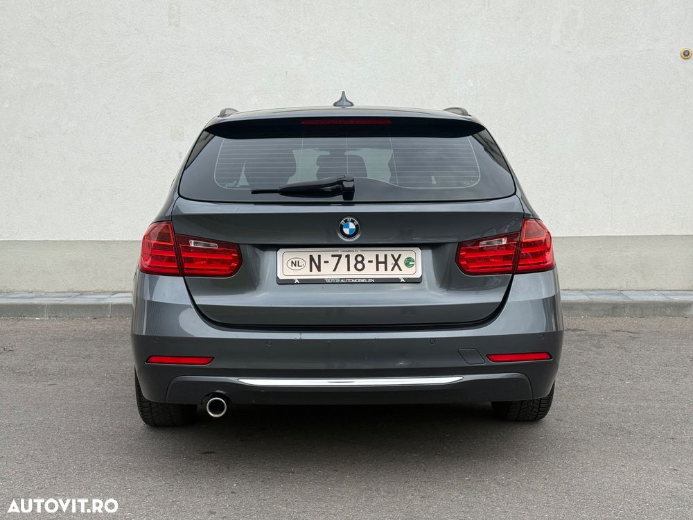 BMW Seria 3 320d Touring Aut. Efficient Dynamics Edition - 11