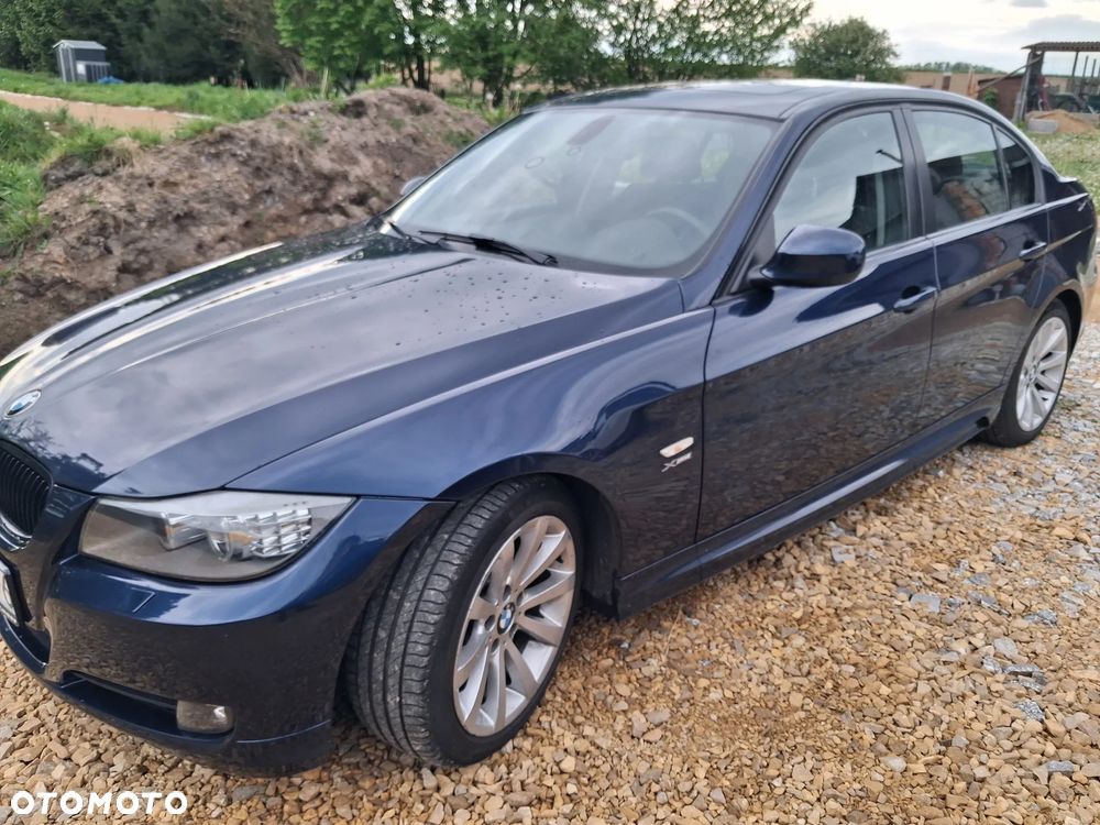 BMW Seria 3 320d xDrive - 12