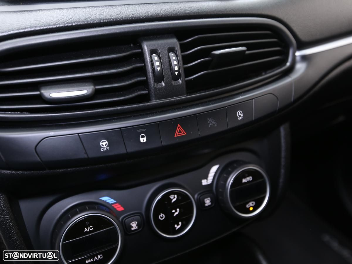 Fiat Tipo Station Wagon 1.3 M-Jet Lounge - 20