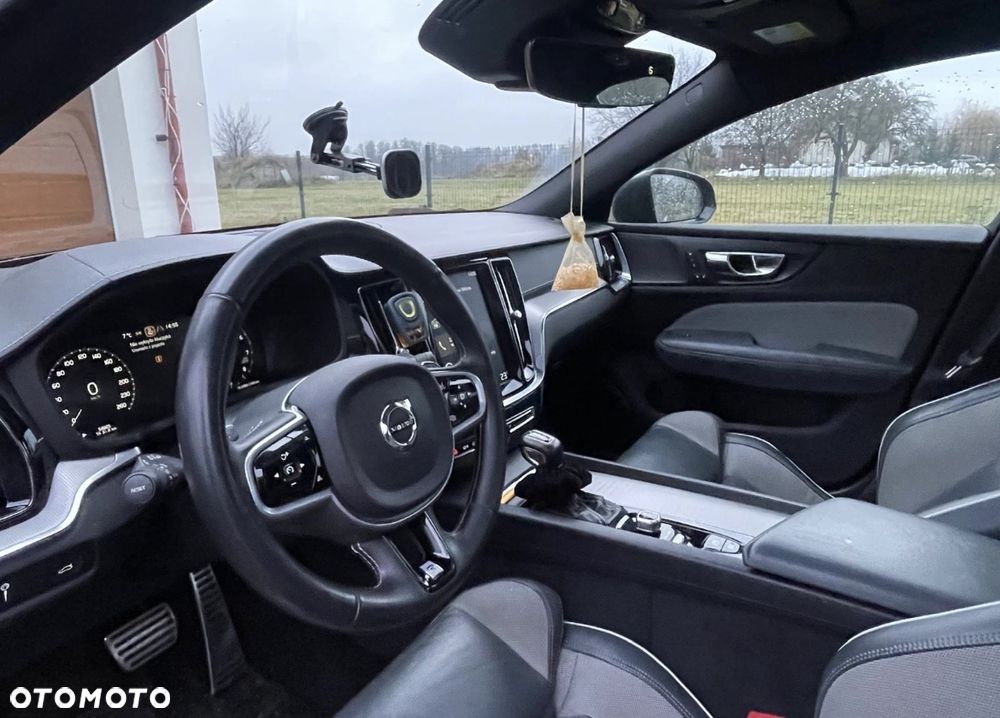 Volvo S60 T5 AWD R-Design - 7