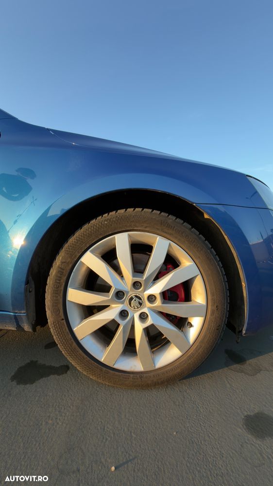 Skoda Octavia 2.0 TDI DSG RS - 15