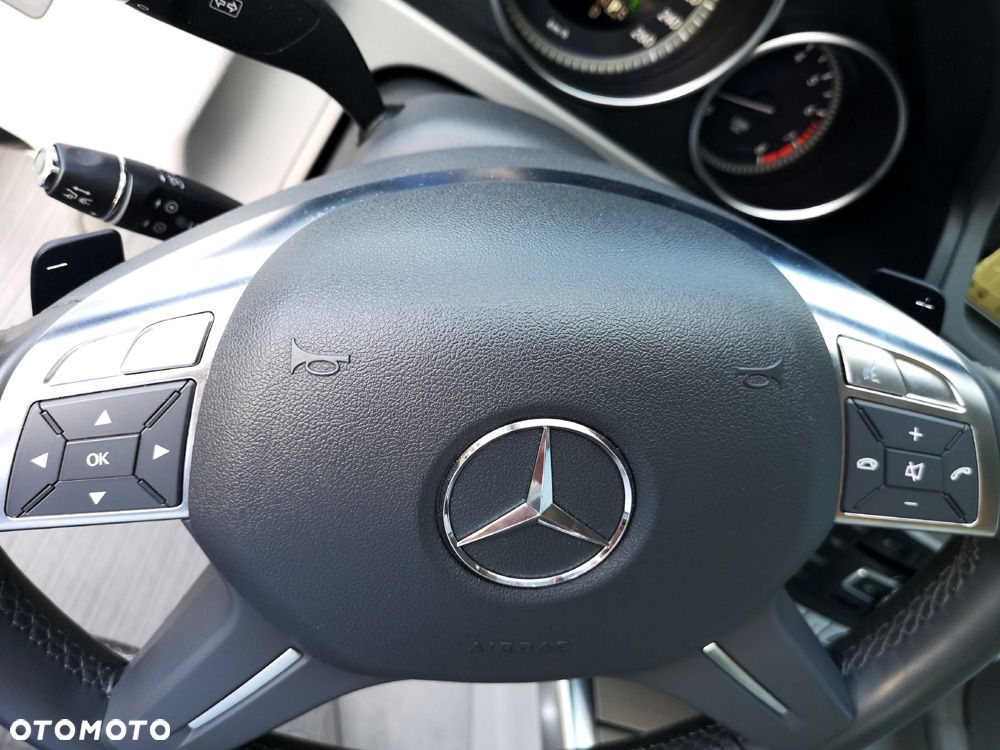 Mercedes-Benz Klasa E 200 7G-TRONIC Edition - 16