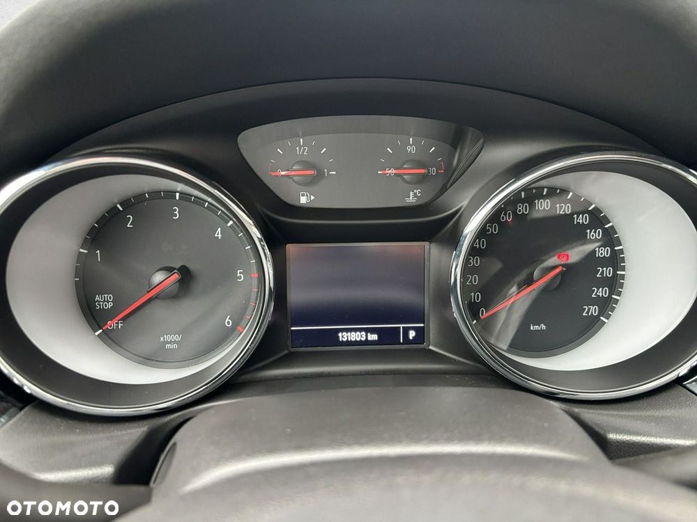 Opel Insignia - 17
