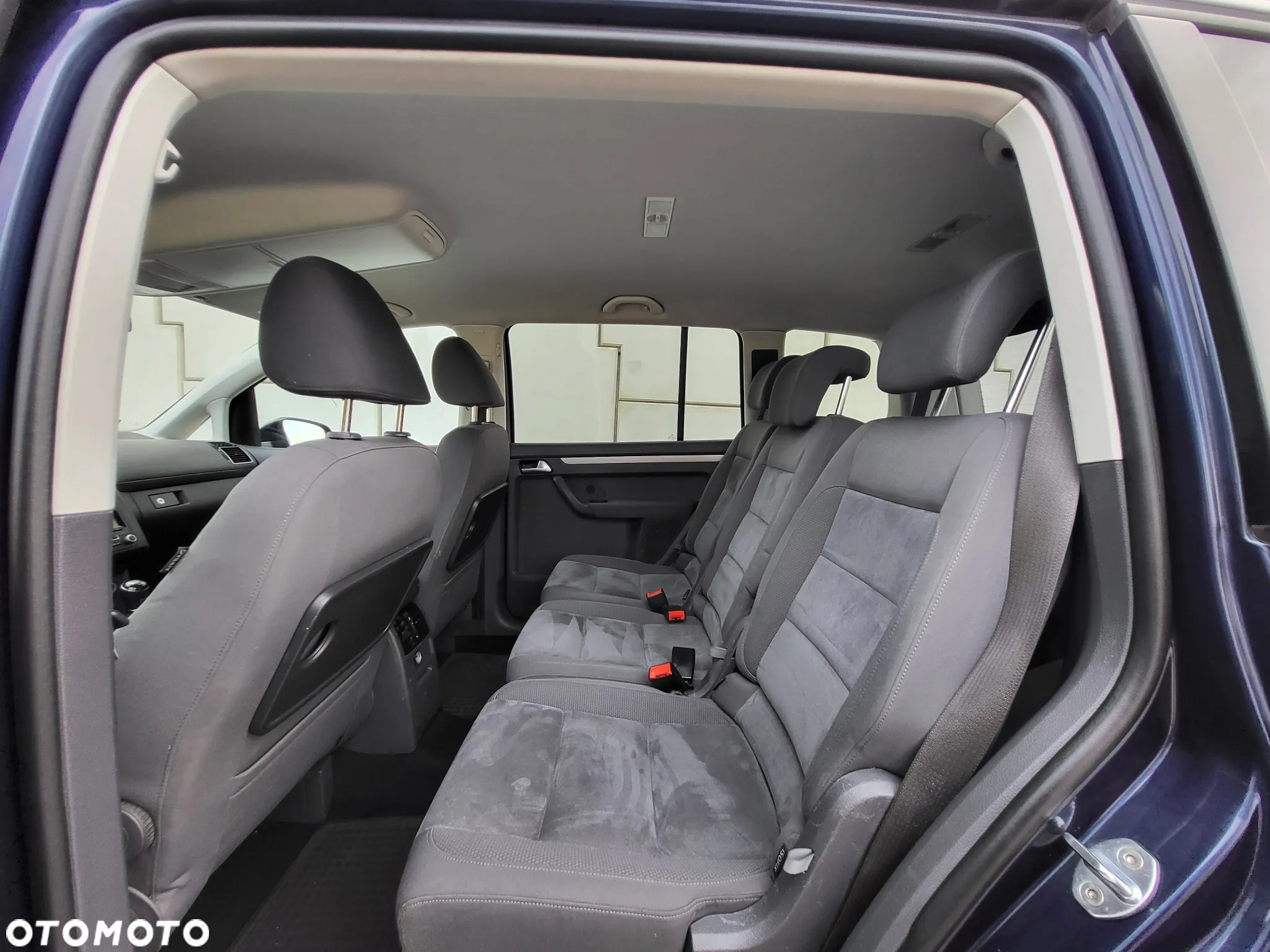 Volkswagen Touran - 20