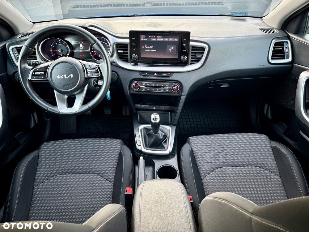 Kia Ceed 1.5 T-GDI M - 21