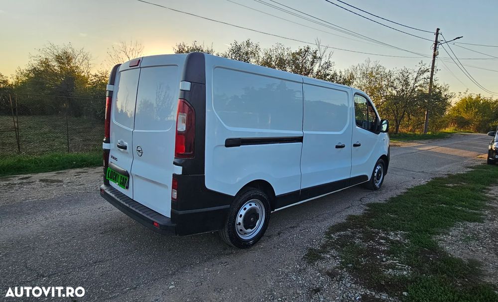Opel Vivaro - 4