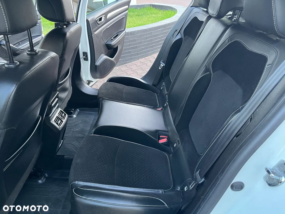 Renault Megane 1.5 Blue dCi Intens - 18