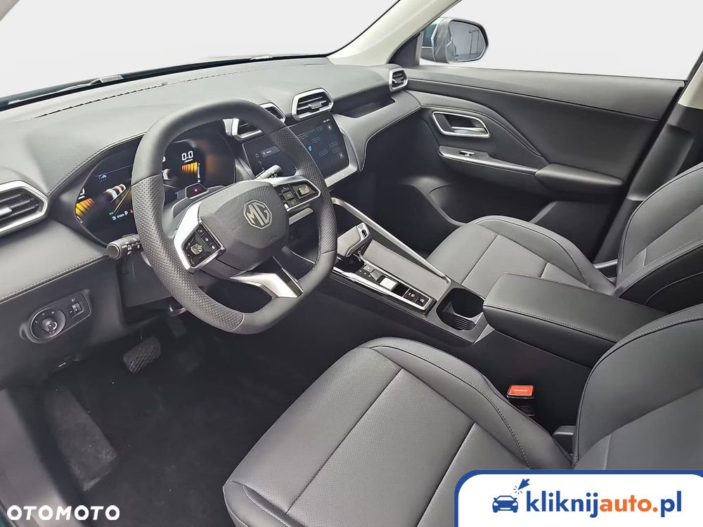 MG ZS Hybrid+ - 14
