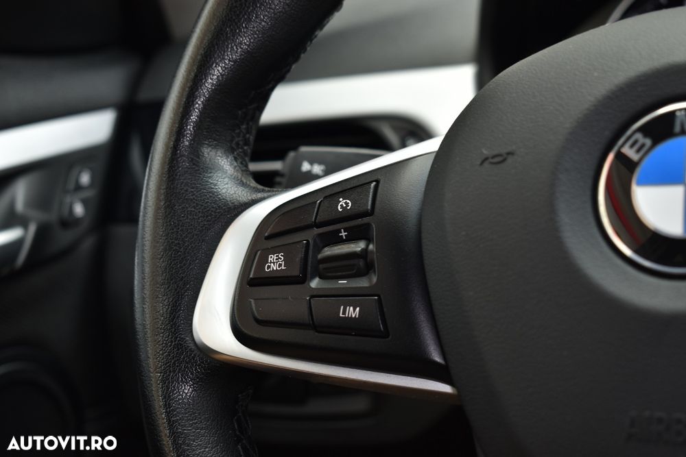 BMW X1 sDrive18d AT - 36