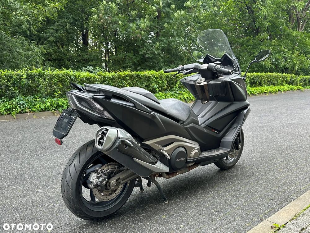 Kymco AK 550 - 8