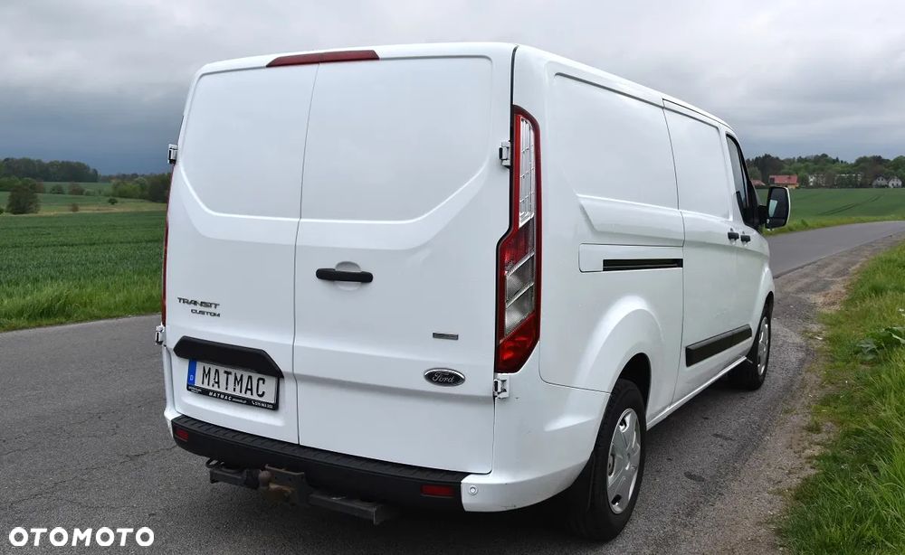Ford TRANSIT CUSTOM 320 L2H1 - 8