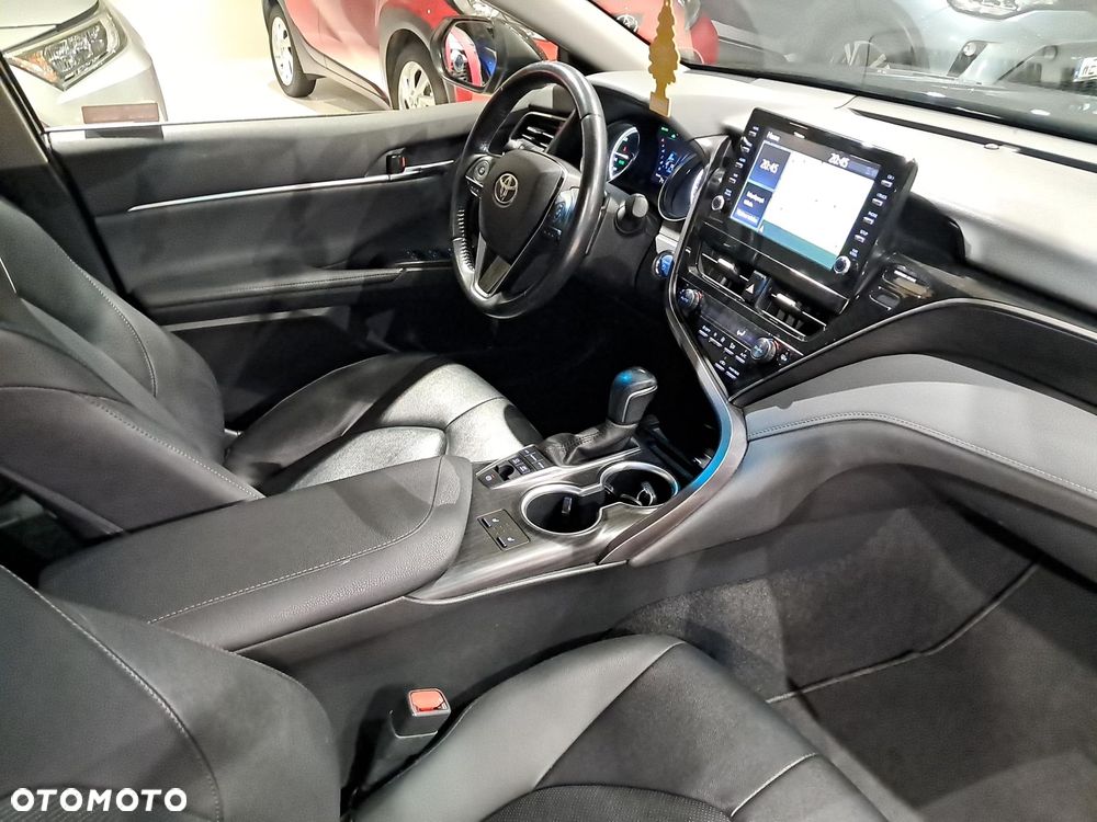 Toyota Camry 2.5 Hybrid Executive CVT - 9