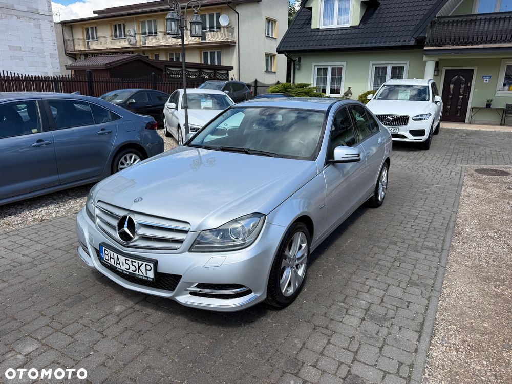 Mercedes-Benz Klasa C 180 CGI BlueEff Avantgarde - 20
