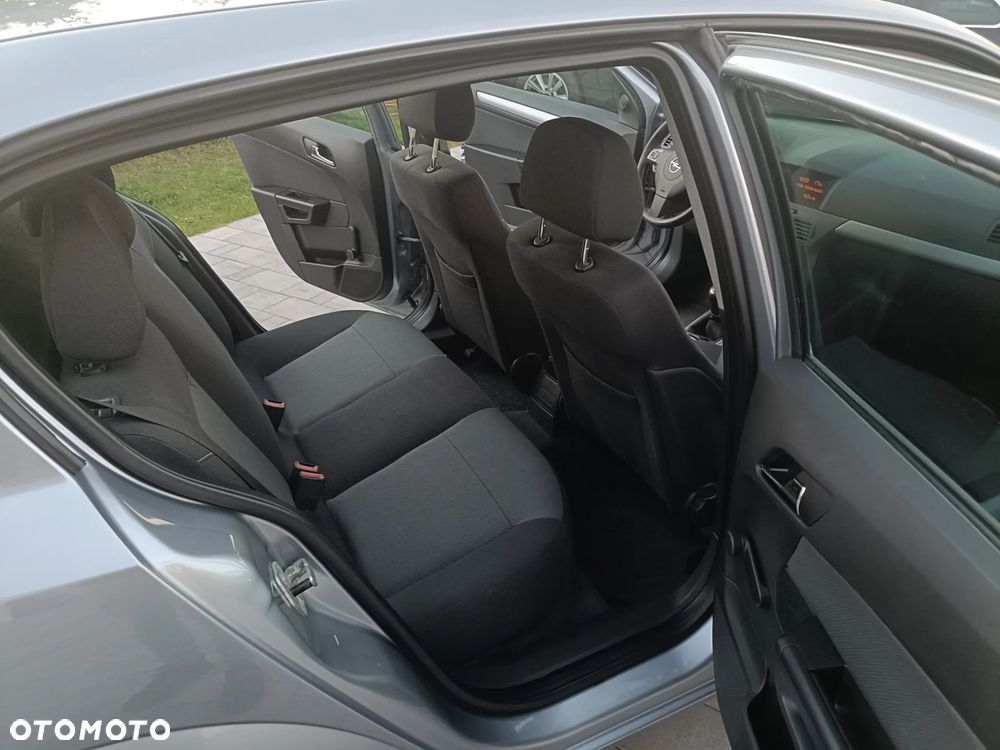 Opel Astra - 18