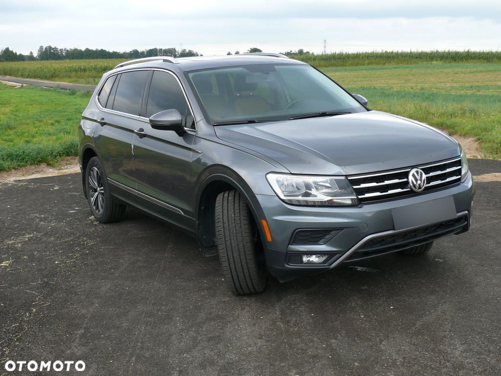 Volkswagen Tiguan Allspace 2.0 TSI 4Mot Highline DSG - 9