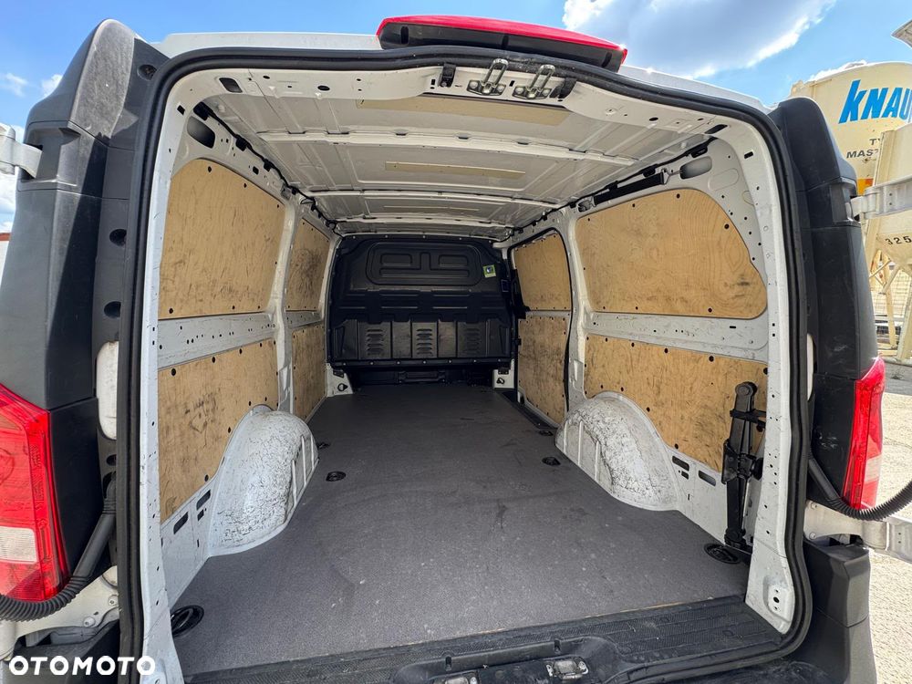 Mercedes-Benz Vito - 9