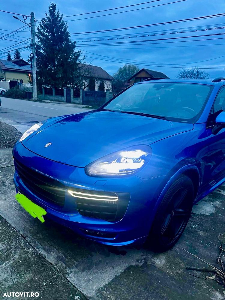 Porsche Cayenne 3.6 L GTS - 1
