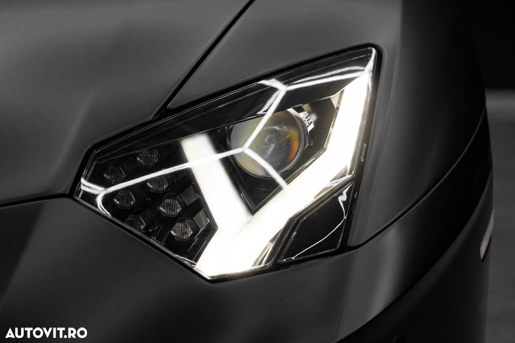 Lamborghini Aventador S Roadster - 7