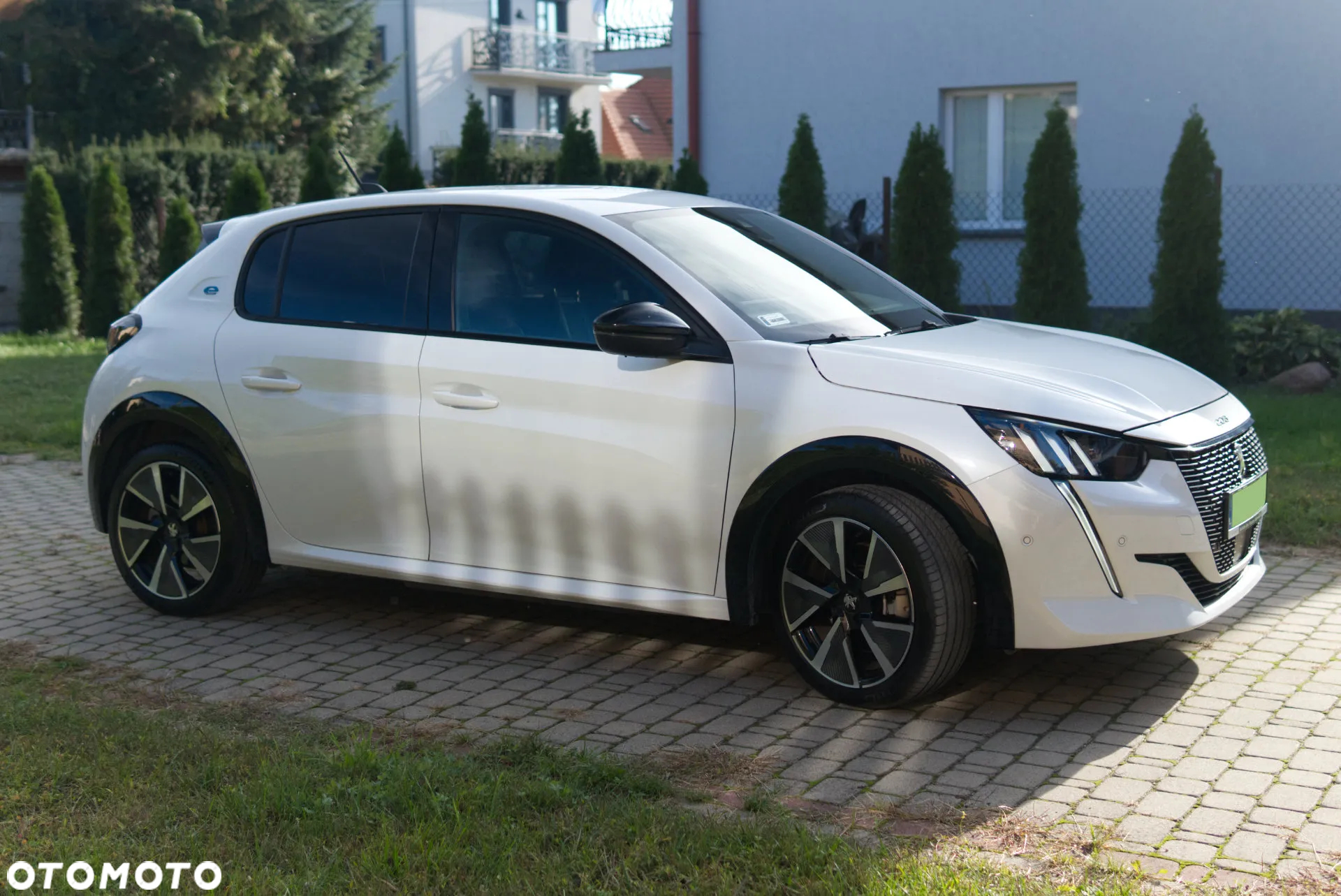 Peugeot 208 e-208 GT - 3