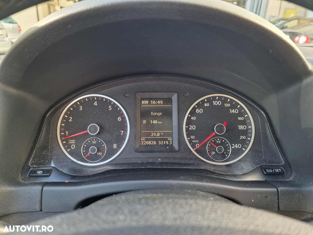 Volkswagen Tiguan - 8
