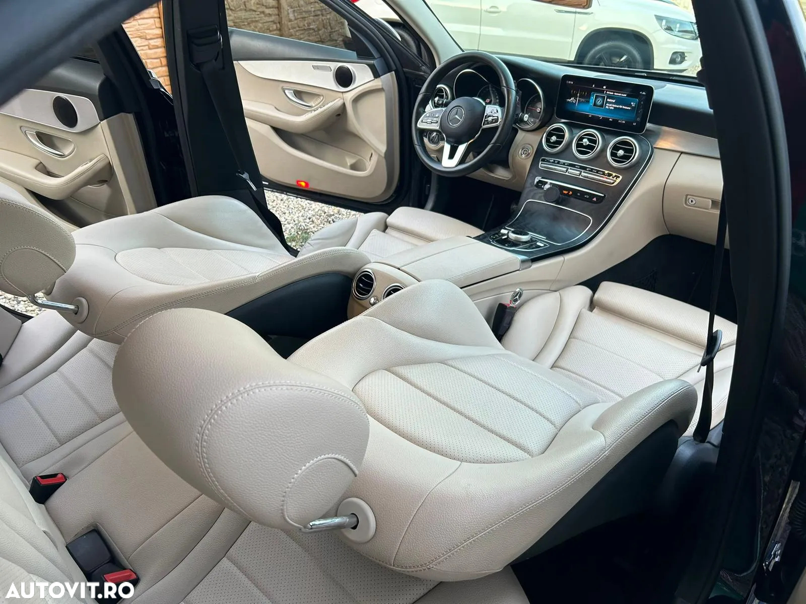 Mercedes-Benz C - 7